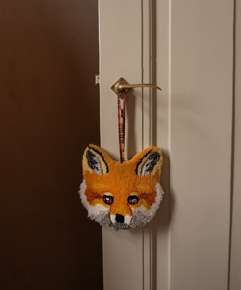 Freddy Fox Gift Hanger
