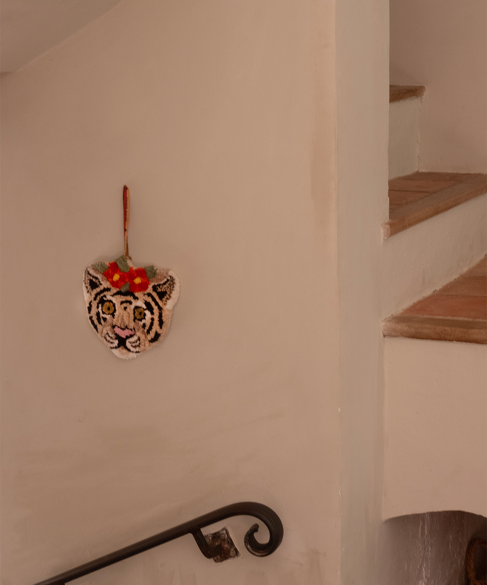 Floral White Tiger Gift Hanger