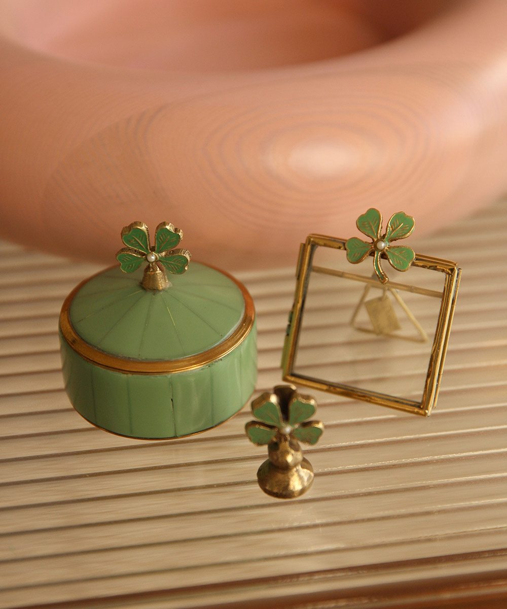 Lucky Clover Circus Box Medium Green