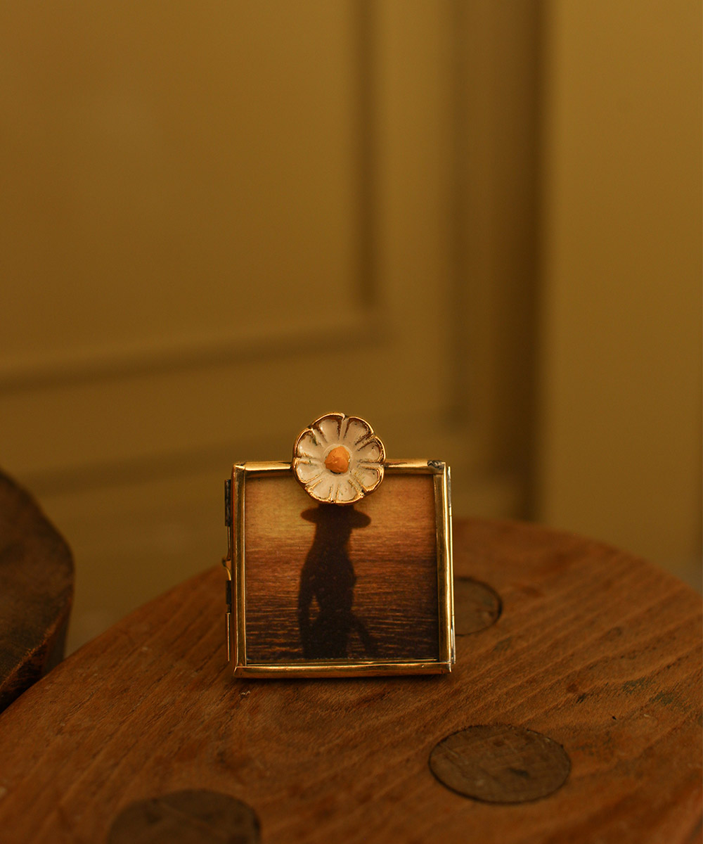 Posy Daisy Frame Mini