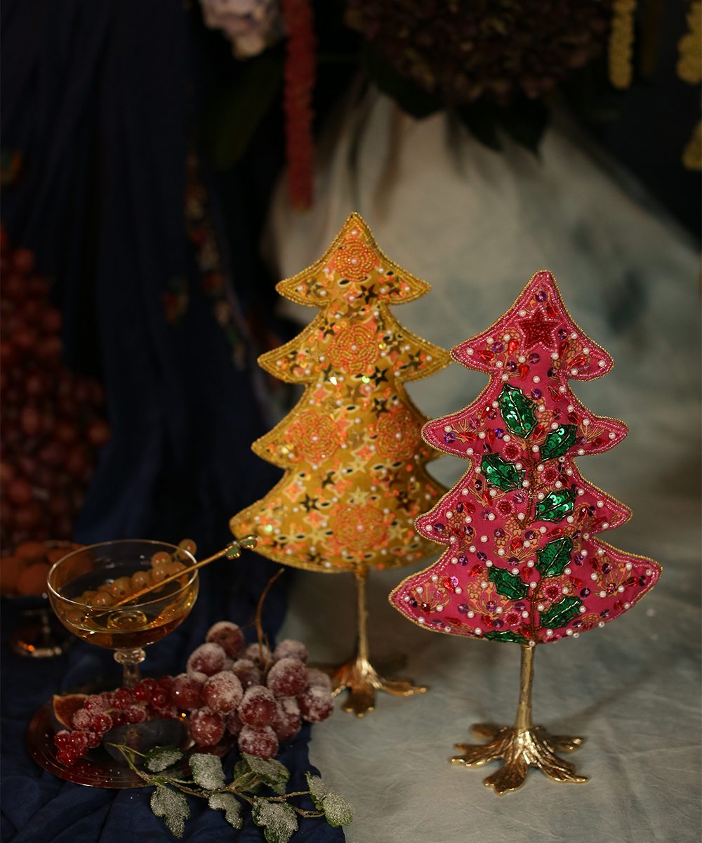 Whimsy Christmas Tree Medium Pink